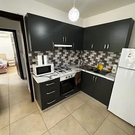 Comfy 2-bedrooms Flats Next By Grand Pasha And Lords Kyrenia Apartman Kerínia
