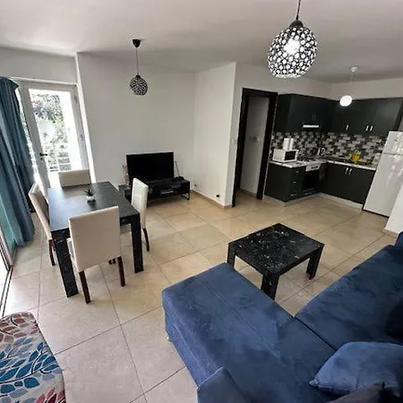 Comfy 2-bedrooms Flats Next By Grand Pasha And Lords Kyrenia * Kerínia